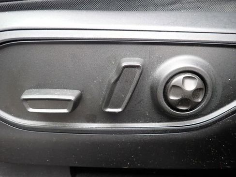 Certified 2023 Jeep Grand Cherokee Limited AWD/4WD image 19