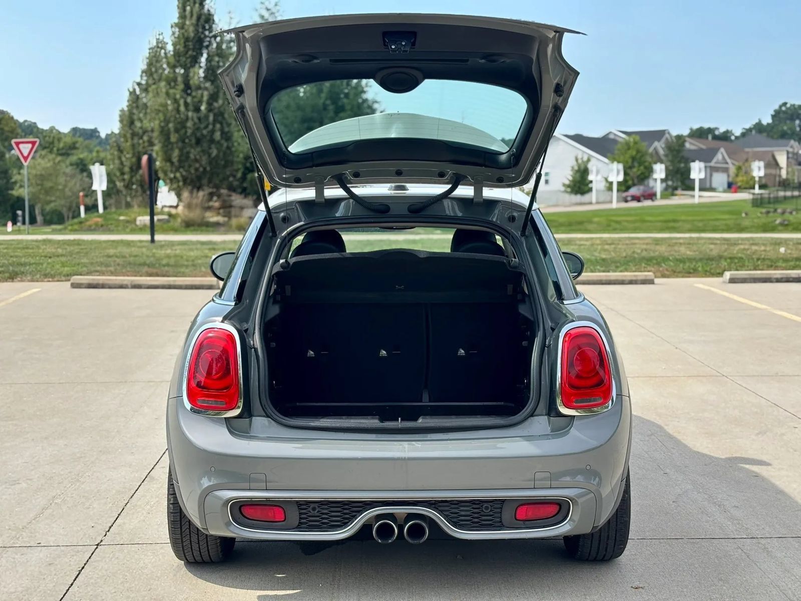 Used 2016 MINI Cooper S FWD image 10