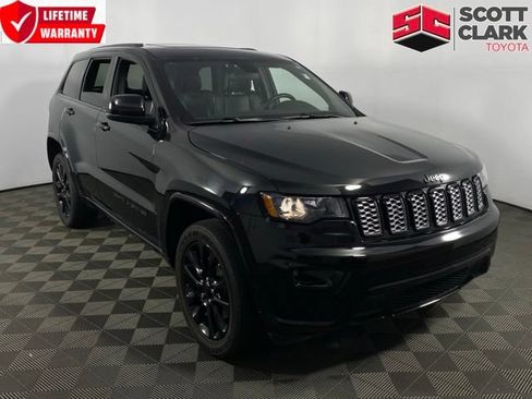 Used 2021 Jeep Grand Cherokee Laredo X AWD/4WD image 1