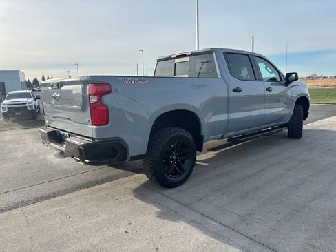 Used 2024 Chevrolet Silverado 1500 LT Trail Boss w/ Convenience Package II image 3