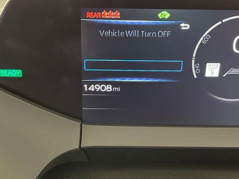 Certified 2025 Toyota Prius LE image 19