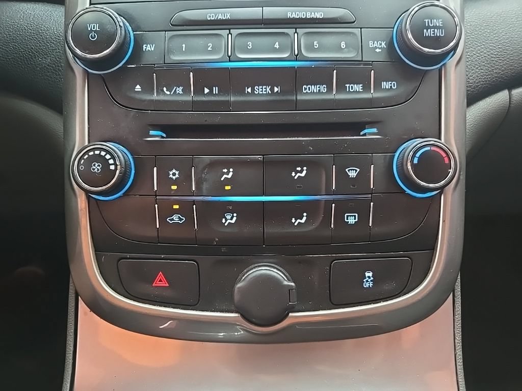 Used 2015 Chevrolet Malibu LS FWD image 24
