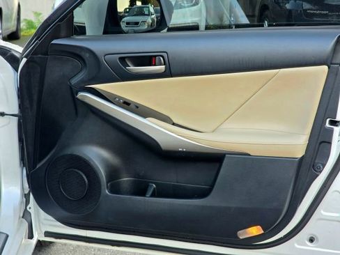 Used 2017 Lexus IS 200t image 25