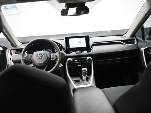 Used 2023 Toyota RAV4 LE image 15