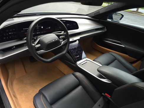 Used 2025 Lucid Air Touring AWD/4WD image 2