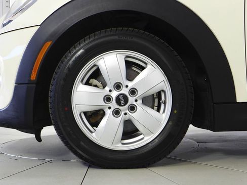 Used 2015 MINI Cooper 2-Door Hardtop image 5