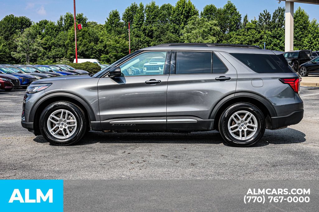 Used 2025 Ford Explorer Active RWD image 8