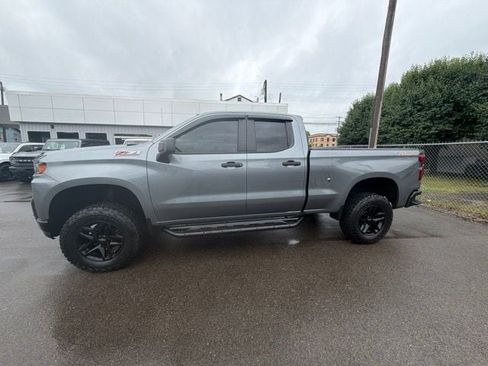 Used 2019 Chevrolet Silverado 1500 Custom Trail Boss w/ Custom Convenience Package AWD/4WD image 3