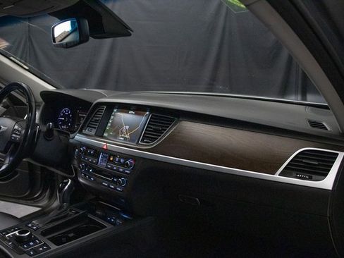 Used 2015 Hyundai Genesis 3.8 w/ Option Group 04 image 15