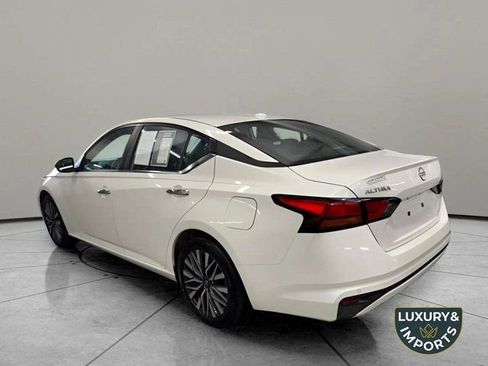 Used 2025 Nissan Altima 2.5 SV image 7