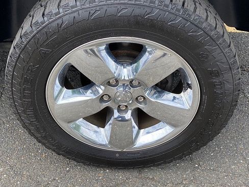 Used 2019 RAM 1500 Big Horn AWD/4WD image 17