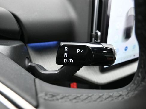 New 2026 Volvo EX30 Cross Country Ultra w/ Protection Package Premier image 18