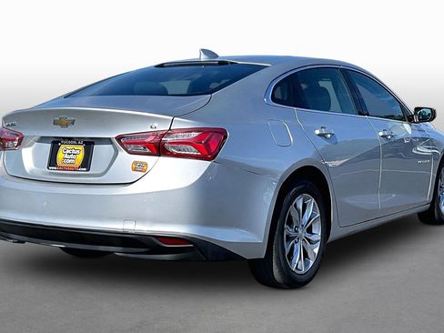 Used 2020 Chevrolet Malibu LT FWD image 2