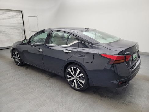 Used 2020 Nissan Altima 2.5 Platinum image 3