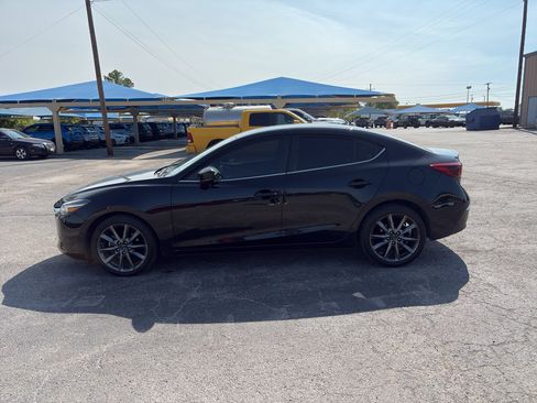 Used 2018 MAZDA MAZDA3 Grand Touring FWD image 9