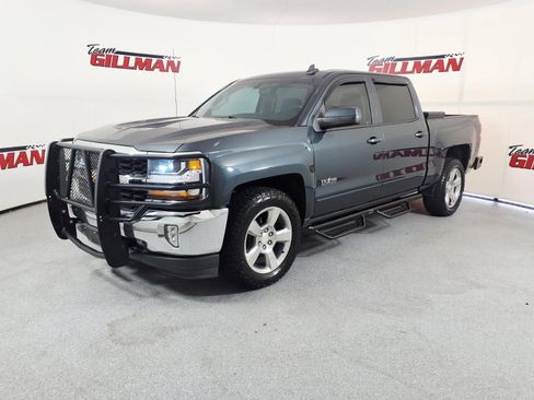Used 2018 Chevrolet Silverado 1500 LT w/ Texas Edition AWD/4WD image 3