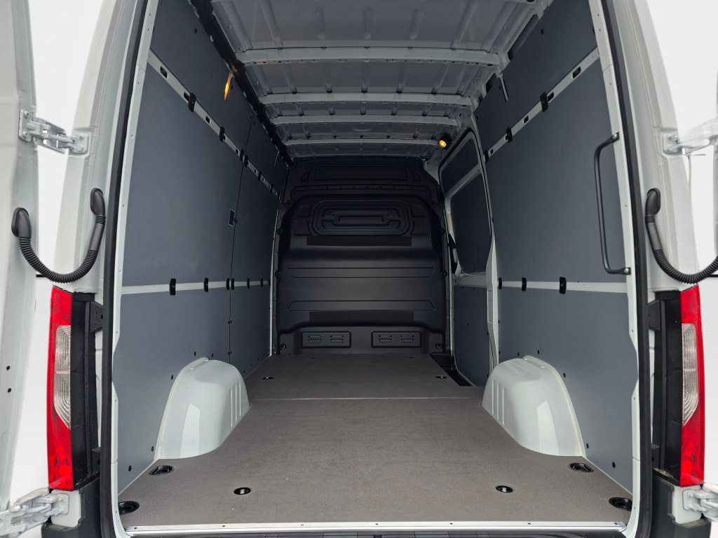 New 2026 Mercedes-Benz Sprinter 2500 image 14