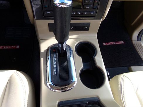 Used 2008 Ford Explorer Sport Trac Limited image 61