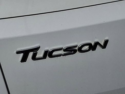 Used 2017 Hyundai Tucson Sport image 5