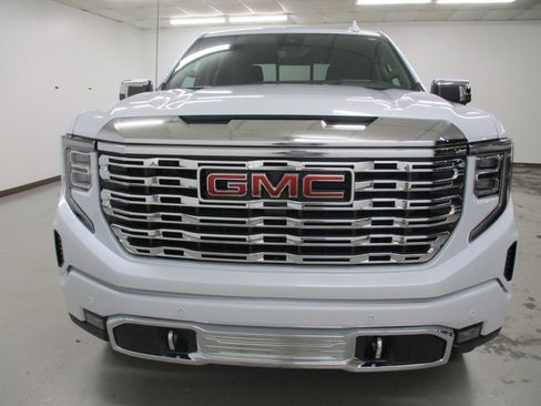 New 2026 GMC Sierra 1500 Denali w/ Denali Reserve Package image 2