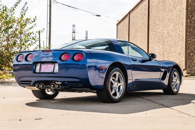Used 2003 Chevrolet Corvette Coupe w/ Preferred Equipment Group RWD image 9