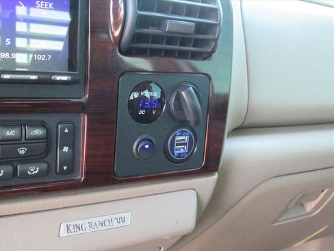 Used 2006 Ford F350 Lariat image 21