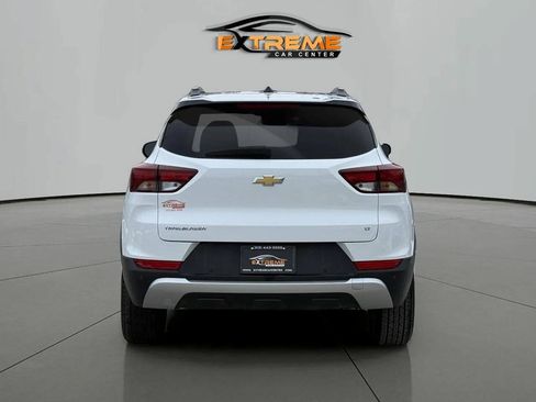 Used 2022 Chevrolet TrailBlazer LT w/ Convenience Package FWD image 5