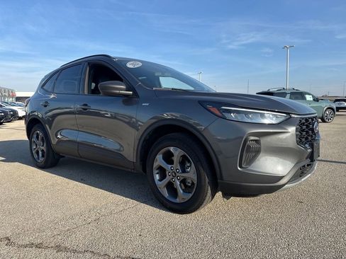 Used 2025 Ford Escape ST-Line image 9