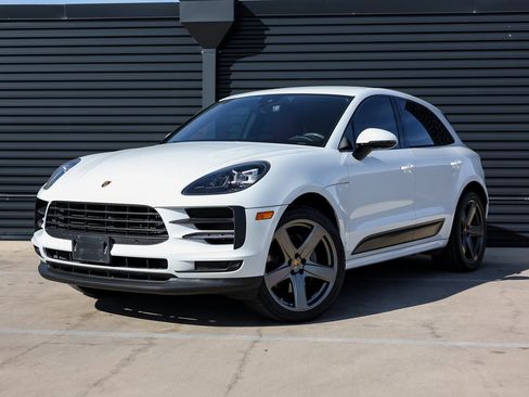 Certified 2020 Porsche Macan S image 1