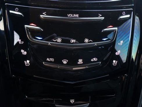 Used 2020 Cadillac Escalade Platinum image 20