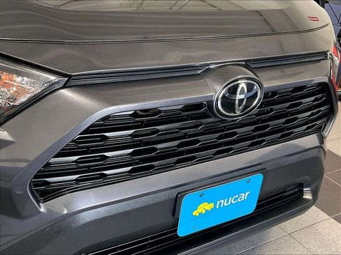 Used 2019 Toyota RAV4 LE w/ All Weather Liner Package AWD/4WD image 30