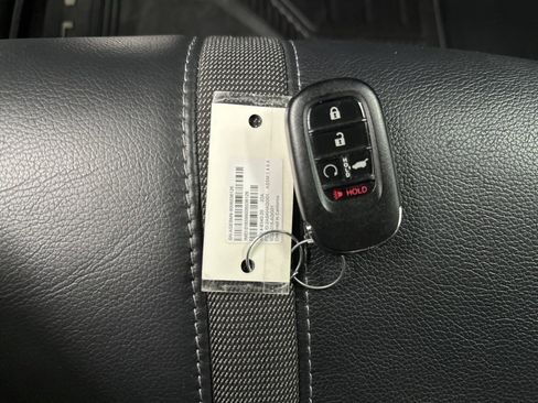 Used 2025 Honda Pilot Touring image 41