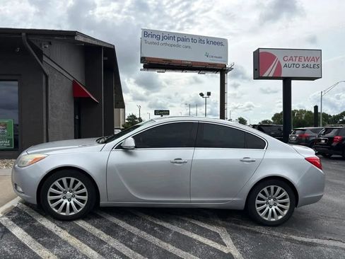 Used 2012 Buick Regal Premium FWD image 2
