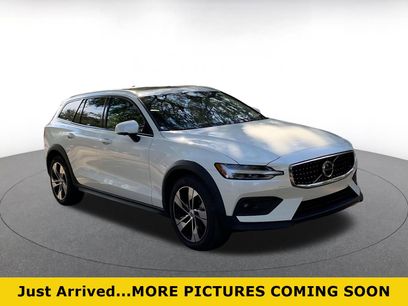 Used 2025 Volvo V60 B5 Cross Country Plus