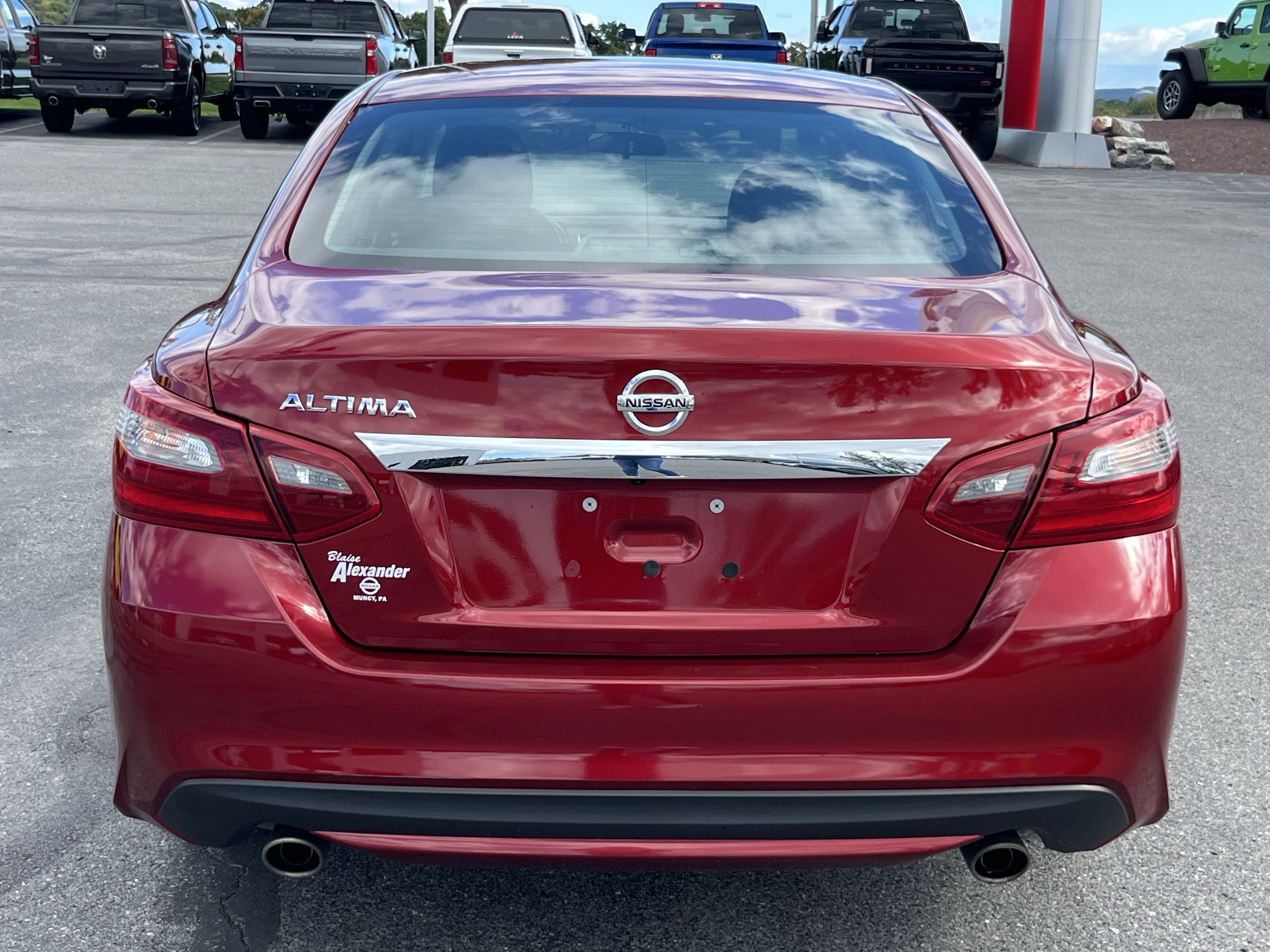 Used 2018 Nissan Altima 2.5 S w/ S Convenience Package FWD image 4