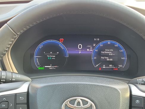 Certified 2025 Toyota Grand Highlander AWD Hybrid image 24
