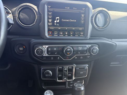 Certified 2022 Jeep Wrangler Unlimited Sahara AWD/4WD image 19