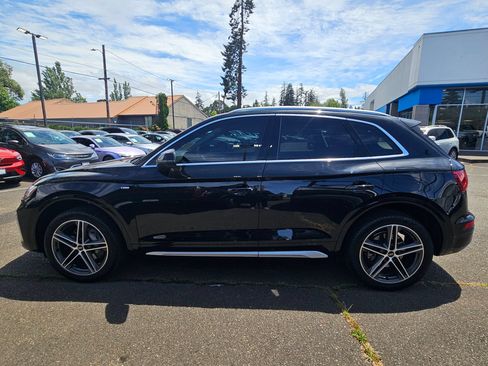 Used 2024 Audi Q5 e Premium Plus AWD/4WD image 2