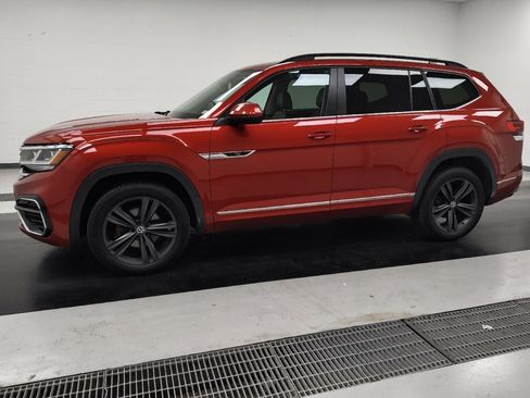 Used 2021 Volkswagen Atlas SE AWD/4WD image 2
