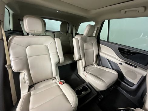 Certified 2023 Lincoln Aviator 2WD w/ Premium Package image 22