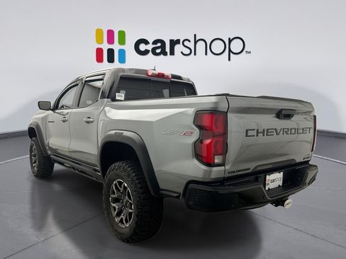 Used 2024 Chevrolet Colorado ZR2 w/ ZR2 Convenience Package III AWD/4WD image 3