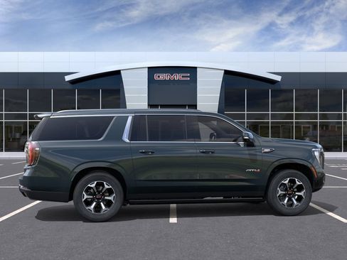 New 2026 GMC Yukon XL AT4 Ultimate AWD/4WD image 5