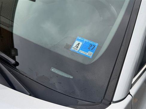 Used 2018 Toyota Camry SE image 5