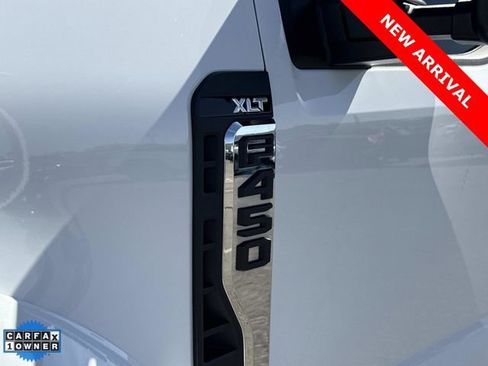 Used 2023 Ford F450 XLT w/ FX4 Off-Road Package image 9