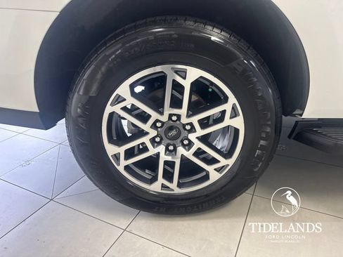 Certified 2025 Ford Expedition Active RWD image 34