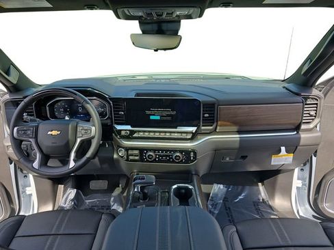 New 2026 Chevrolet Silverado 1500 High Country AWD/4WD image 10