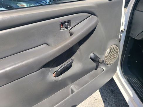 Used 2006 Chevrolet Silverado 2500 W/T w/ Heavy-Duty Power Package image 19