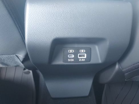 Used 2026 Subaru Crosstrek 2.5i Limited AWD/4WD image 13