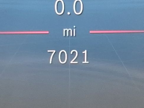 Used 2025 Mercedes-Benz GLC 350e 4MATIC image 20