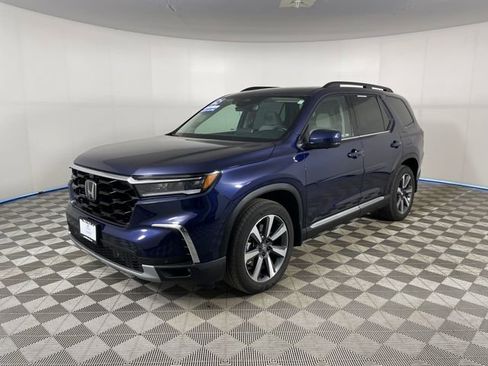 Certified 2025 Honda Pilot Elite image 1